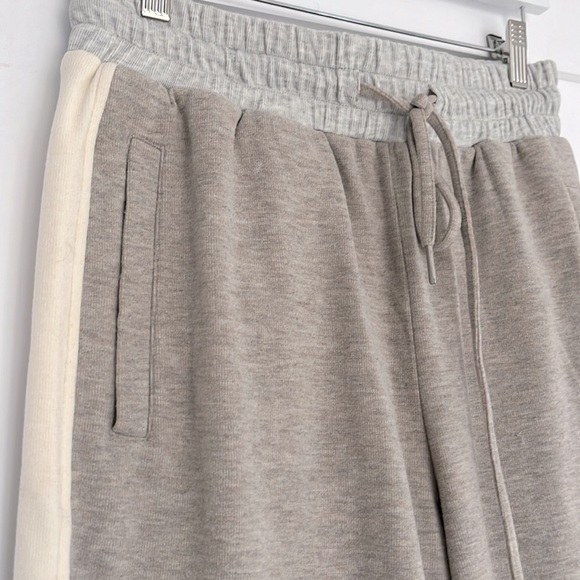 Avec Les Filles track pants - Picture 2 of 6